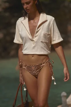 Eco De Espiritus T-Shirt