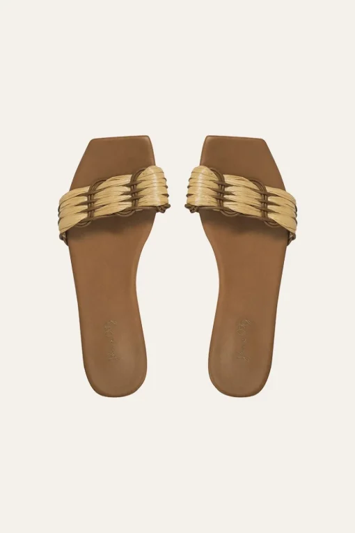 Hidden Messages Flats In Camel