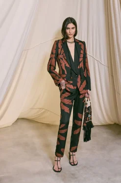 The Maze Heels In Black